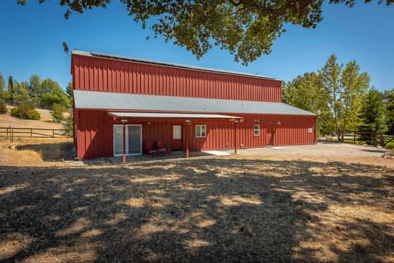 Mission Vineyard Barn - Image 1