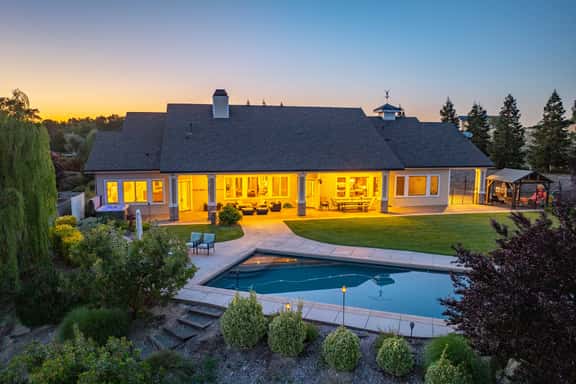 Frontier Farmhouse - Image 1