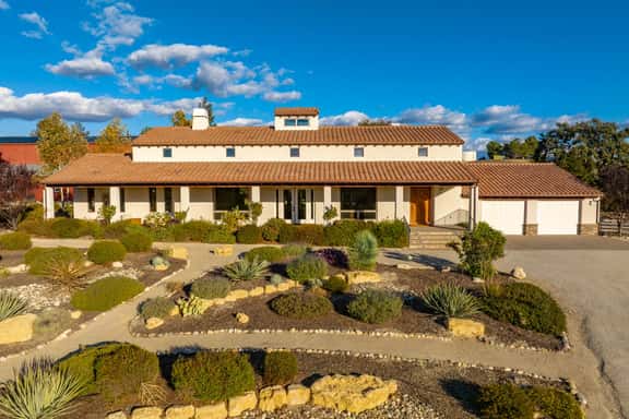Mission Vineyard - Image 1