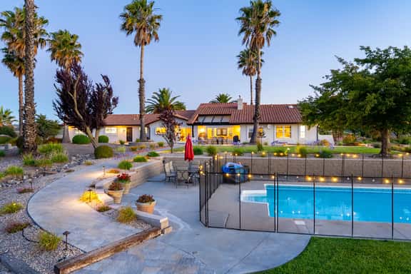 Hilltop Oasis - Image 1