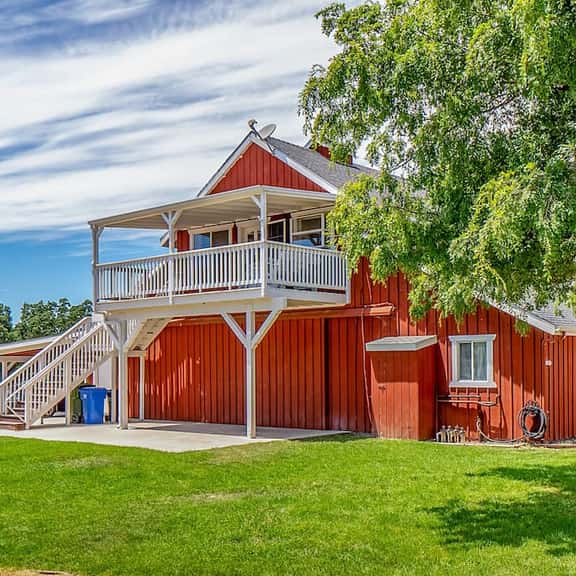 Red Barn Loft - Image 1