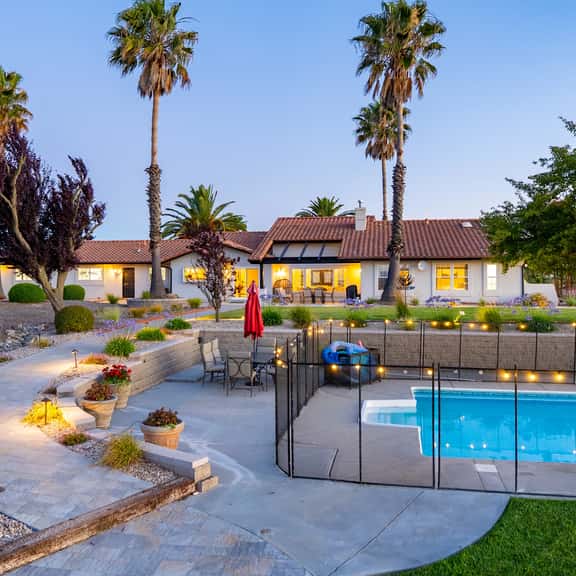 Hilltop Oasis - Image 1