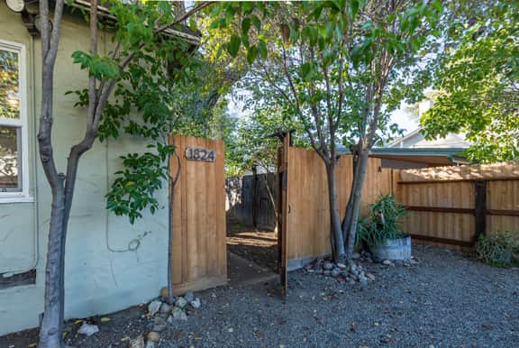 Park Street Pad - Unit B